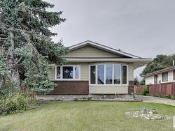 1320 35 ST NW  Edmonton, AB T6L 3E8