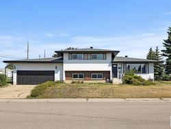 7404 135A AV NW  Edmonton, AB T5C 2J1