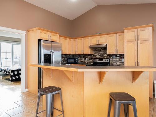 506 Lakewood Close, Cold Lake, AB - Indoor Photo Showing Kitchen