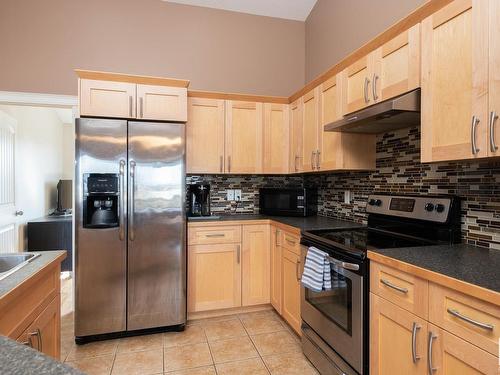 506 Lakewood Close, Cold Lake, AB - Indoor Photo Showing Kitchen With Stainless Steel Kitchen