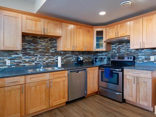 506 Lakewood Close, Cold Lake, AB - Indoor Photo Showing Kitchen With Stainless Steel Kitchen With Double Sink