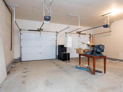 506 Lakewood Close, Cold Lake, AB - Indoor Photo Showing Garage