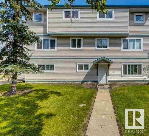 1492 Lakewood Rd Nw, Edmonton, AB 