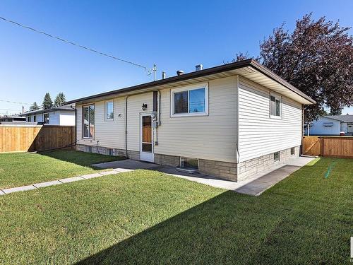 9628 68A St Nw, Edmonton, AB 