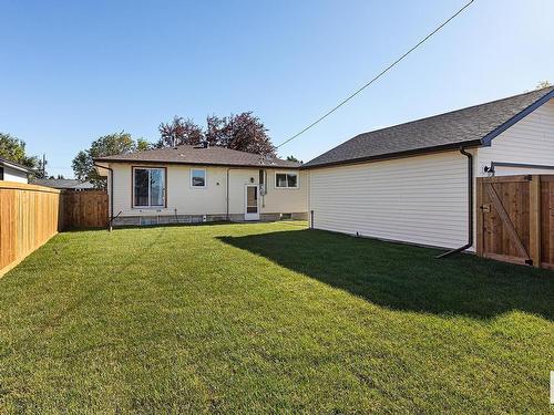 9628 68A St Nw, Edmonton, AB 