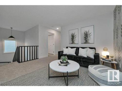 532 Bluff Lane, Leduc, AB - Indoor Photo Showing Living Room