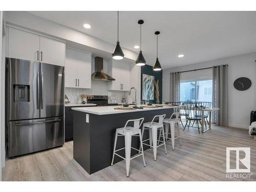 532 Bluff Lane, Leduc, AB - Indoor Photo Showing Kitchen With Upgraded Kitchen