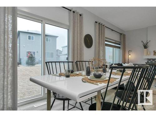 532 Bluff Lane, Leduc, AB - Indoor Photo Showing Dining Room