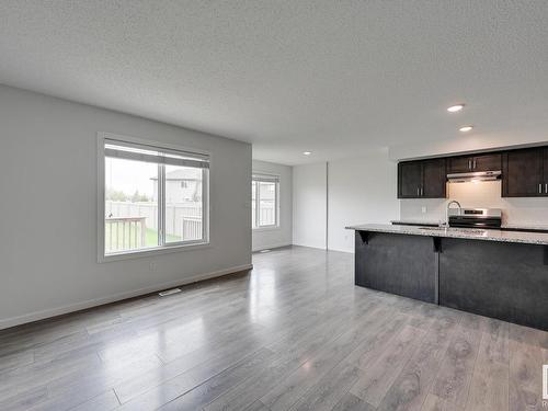 21806 91 Avenue, Edmonton, AB - Indoor Photo Showing Kitchen