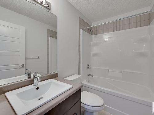 21806 91 Avenue, Edmonton, AB - Indoor Photo Showing Bathroom