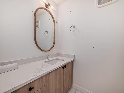 4211 206 Street, Edmonton, AB - Indoor Photo Showing Bathroom