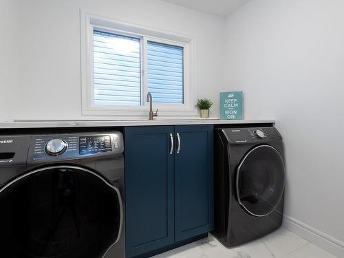 4215 206 Street, Edmonton, AB - Indoor Photo Showing Laundry Room