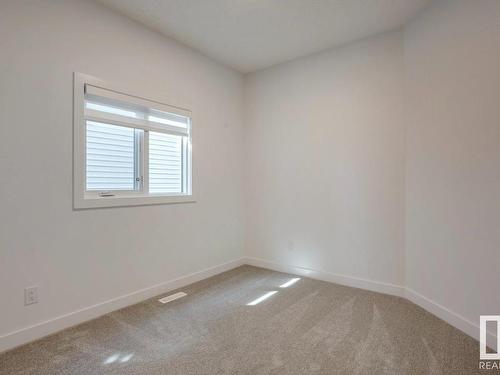 530 Bluff Lane, Leduc, AB - Indoor Photo Showing Other Room