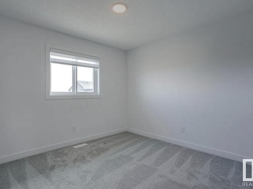 530 Bluff Lane, Leduc, AB - Indoor Photo Showing Other Room