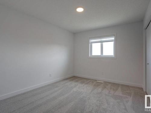 530 Bluff Lane, Leduc, AB - Indoor Photo Showing Other Room