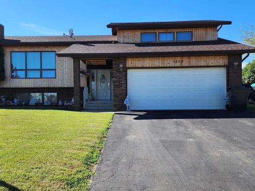 5206 54 St, Elk Point, AB 