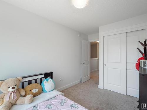 70 655 Watt Boulevard, Edmonton, AB - Indoor Photo Showing Bedroom