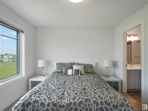 70 655 Watt Boulevard, Edmonton, AB - Indoor Photo Showing Bedroom