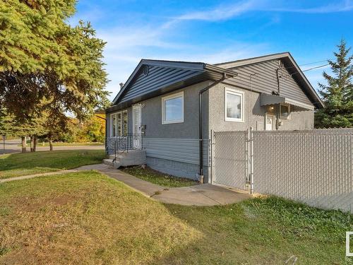 13703 137 Avenue, Edmonton, AB - Outdoor