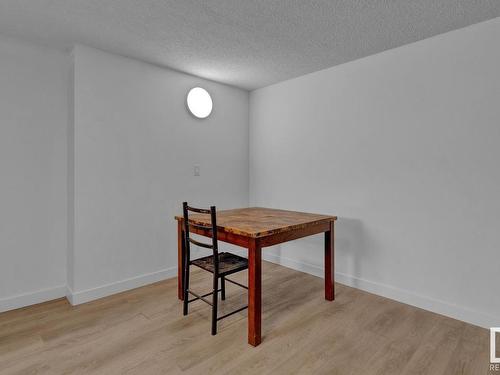 13703 137 Avenue, Edmonton, AB - Indoor