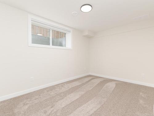 38 Heartwood Lane, Stony Plain, AB - Indoor Photo Showing Other Room