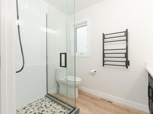 38 Heartwood Lane, Stony Plain, AB - Indoor Photo Showing Bathroom