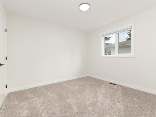 38 Heartwood Lane, Stony Plain, AB - Indoor Photo Showing Other Room