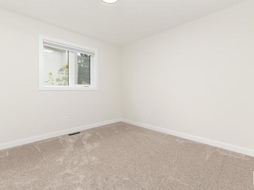 38 Heartwood Lane, Stony Plain, AB - Indoor Photo Showing Other Room