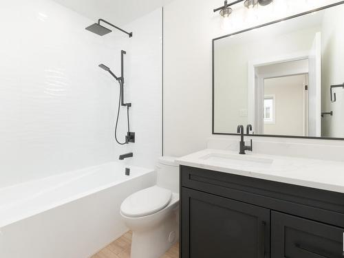 38 Heartwood Lane, Stony Plain, AB - Indoor Photo Showing Bathroom