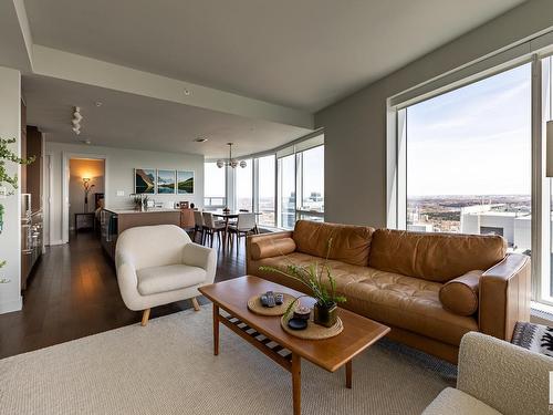 3905 10360 102 Street, Edmonton, AB - Indoor Photo Showing Living Room