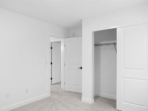 17255 9B Avenue, Edmonton, AB - Indoor Photo Showing Other Room