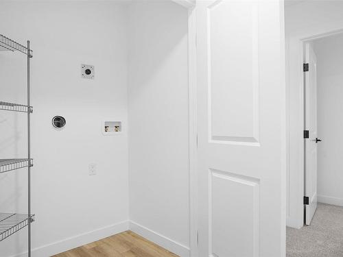 17255 9B Avenue, Edmonton, AB - Indoor Photo Showing Other Room