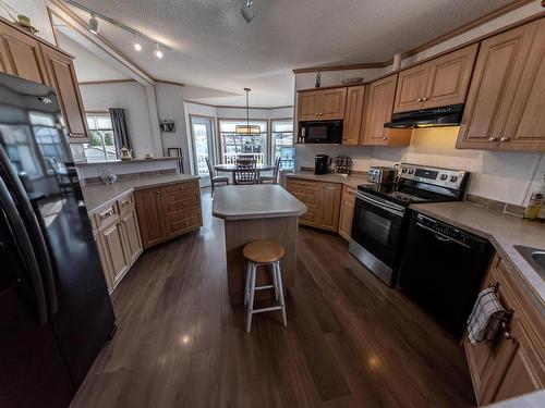 4916 56 Street, Rural Lac Ste. Anne County, AB - Indoor Photo Showing Kitchen