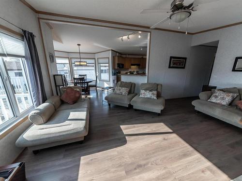 4916 56 Street, Rural Lac Ste. Anne County, AB - Indoor Photo Showing Living Room