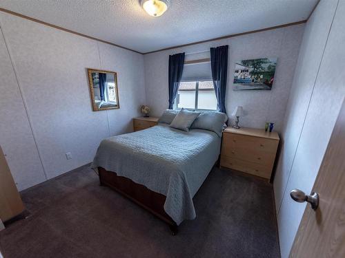 4916 56 Street, Rural Lac Ste. Anne County, AB - Indoor Photo Showing Bedroom