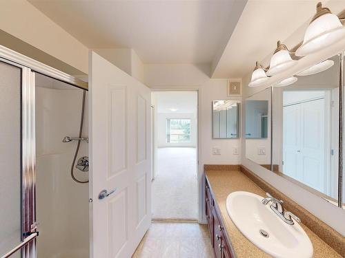 220 7510 89 Street, Edmonton, AB - Indoor Photo Showing Bathroom