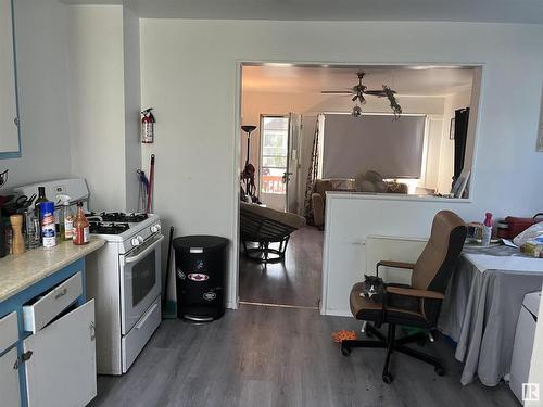 9818 81 Avenue, Edmonton, AB - Indoor Photo Showing Kitchen