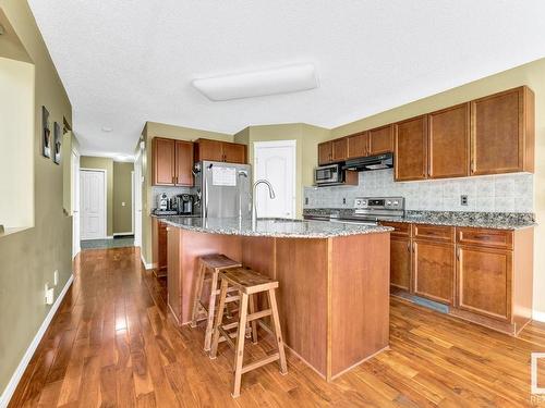 5607 201 St Nw, Edmonton, AB 