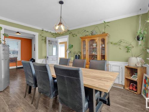 5168 50 Street, Waskatenau, AB - Indoor Photo Showing Dining Room