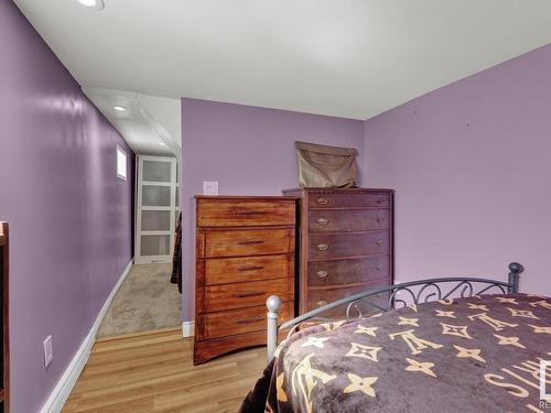 5168 50 Street, Waskatenau, AB - Indoor Photo Showing Bedroom