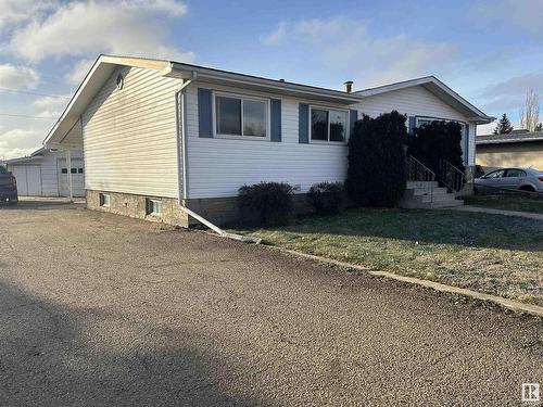 5217 44 Av, Smoky Lake Town, AB 