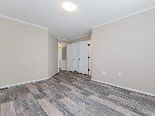 86 Meadowview Road, Morinville, AB - Indoor Photo Showing Other Room