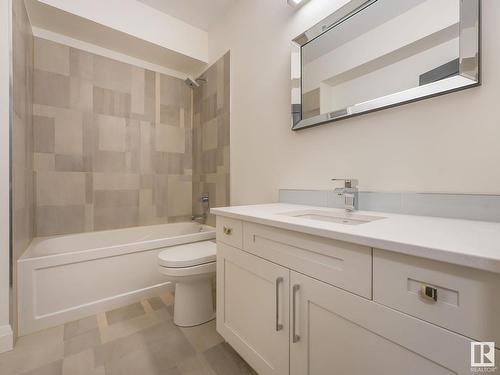 9433 142 Street, Edmonton, AB - Indoor Photo Showing Bathroom