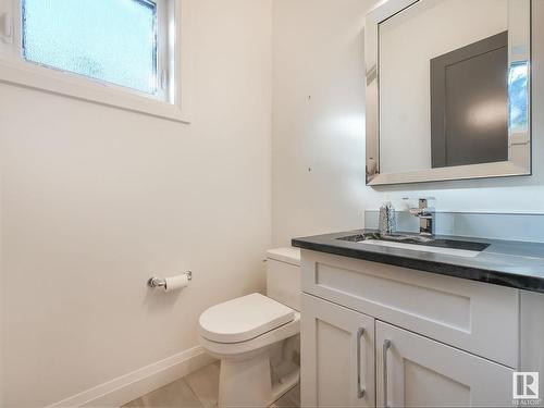 9433 142 Street, Edmonton, AB - Indoor Photo Showing Bathroom