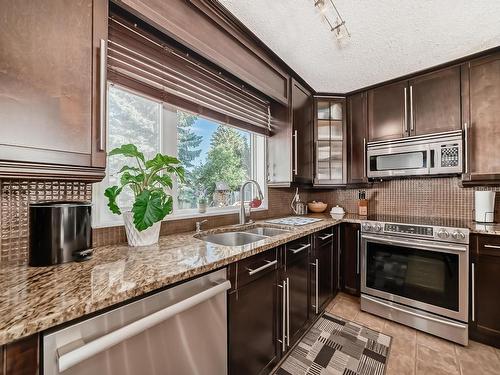 19 Garrison Cr, Sherwood Park, AB 