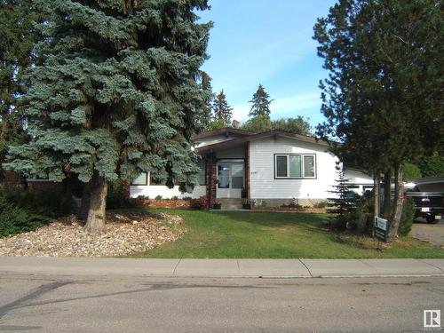 4405 52 St, Vegreville, AB 