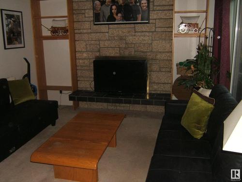 4405 52 Street, Vegreville, AB - Indoor With Fireplace