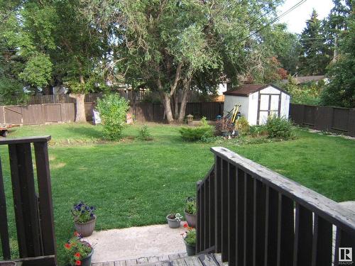 4405 52 Street, Vegreville, AB - Outdoor With Backyard