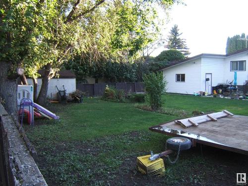 4405 52 Street, Vegreville, AB - Outdoor With Backyard