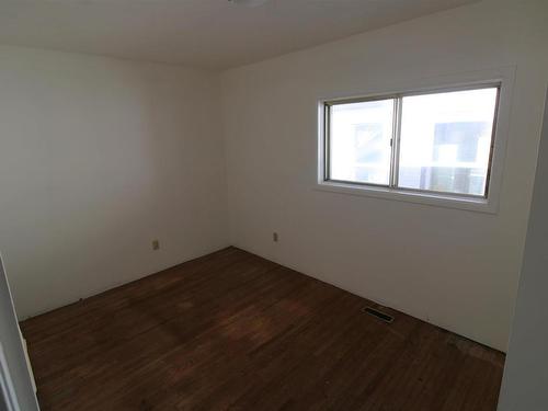 11920 69 Street, Edmonton, AB - Indoor Photo Showing Other Room